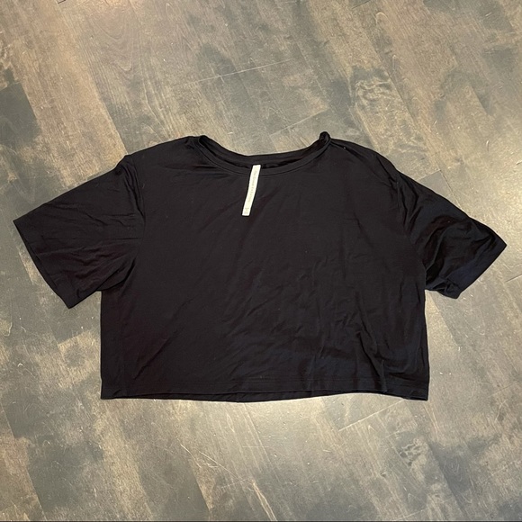 Aritzia | The Group by Babaton Foundation Cropped T-Shirt - Picture 4 of 5